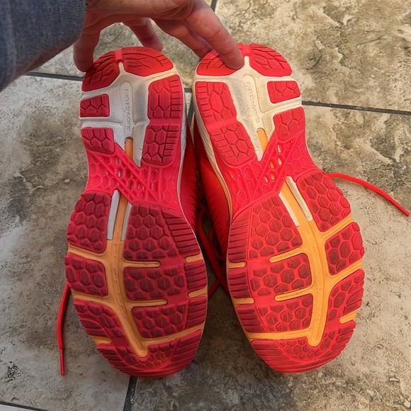 ASICS Gel Kayano 25 - Picture 4 of 6